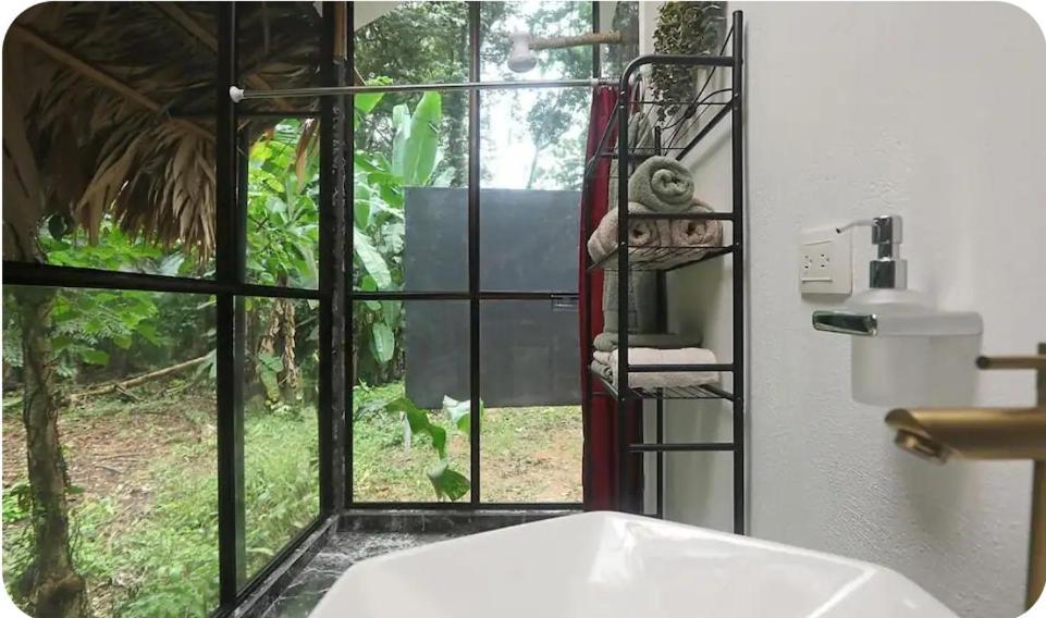 Evolution House Jungle Oasis Villa Hone Creek Bagian luar foto